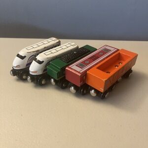 Wooden Magnetic Train Car Lot Of 5 Unbranded‎ See Pictures